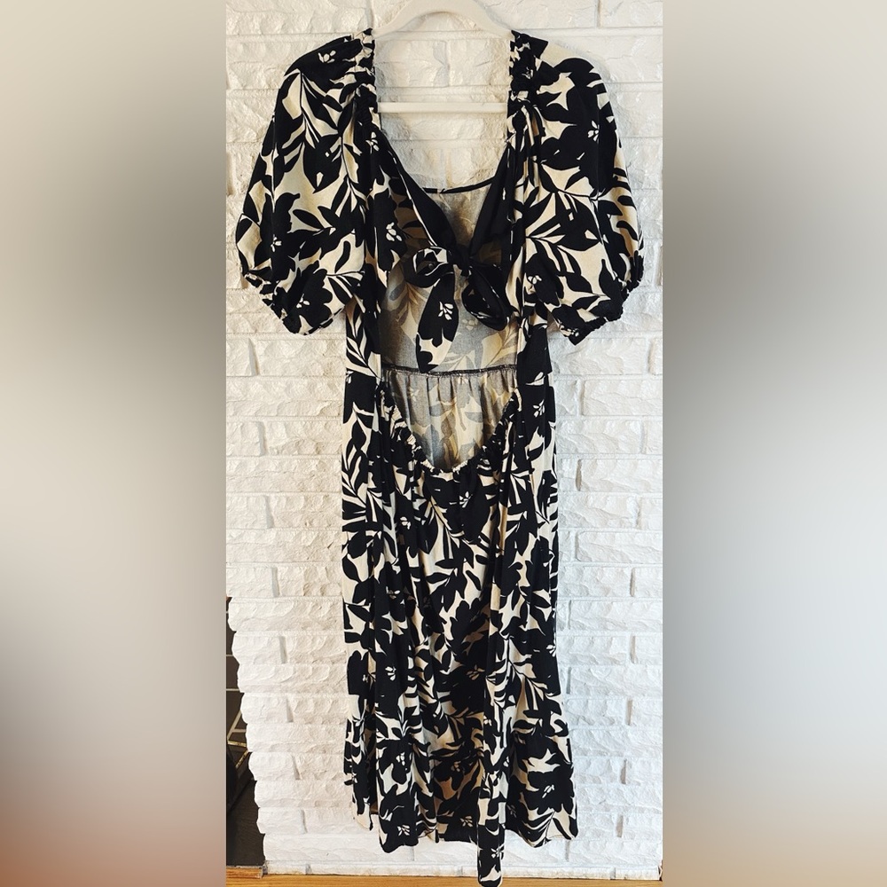 Floral Black and Cream Midi Who What Wear Dress - Picture 5 of 7